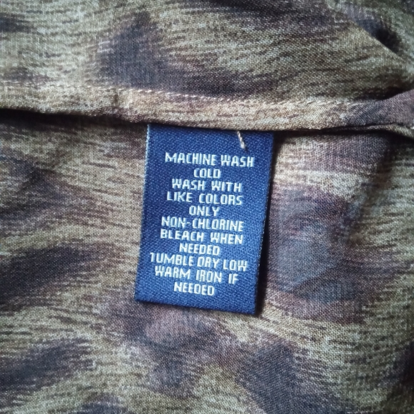 Cheetah Printed top! - Picture 6 of 6